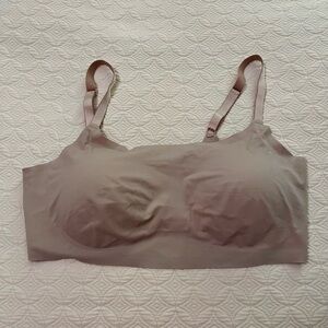 True & Co. Nude Adjustable Strap Scoop Neck Wireless Bra (size Large)